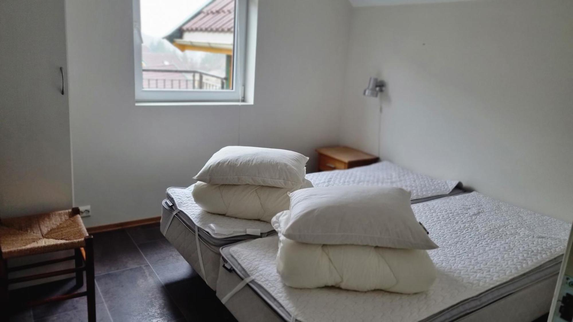 Hausvikstranda Lyngdal Habitación foto